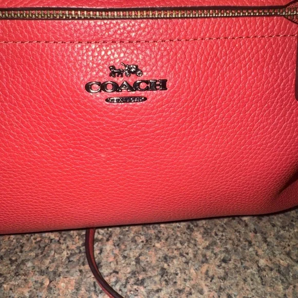 Coach rare pink Leather shoulder bag with Crossbody strap EUC - Picture 3 of 7